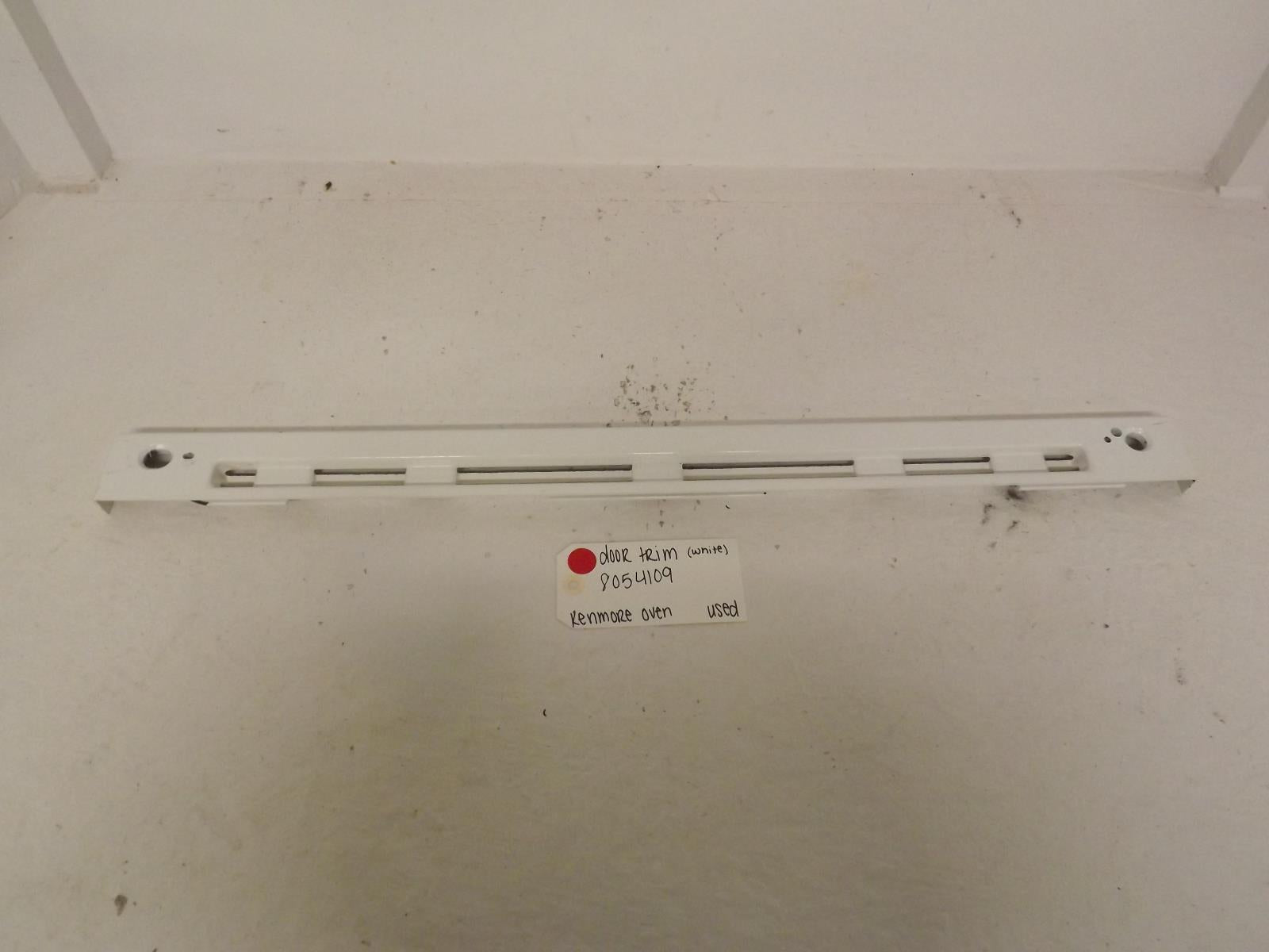 Kenmore Oven 8054109 Door Trim Used Kenmore Oven 8054109 Door Trim Used